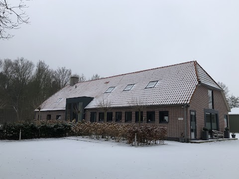 Balanss Gym & Balanss Indoor Golf Club
