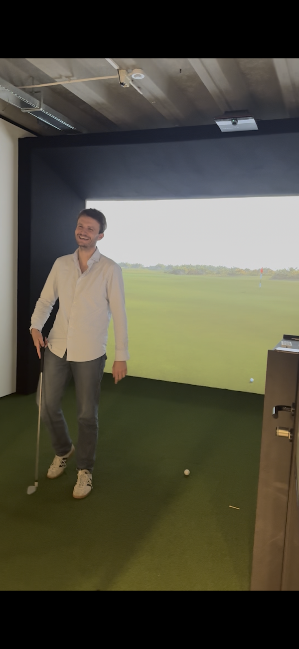 Indoor golf The Swingers Club | indoor virtual golf in Rijswijk